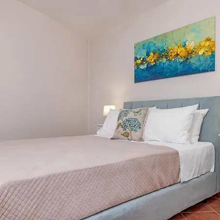 Nikolas Old Town Rhodes City